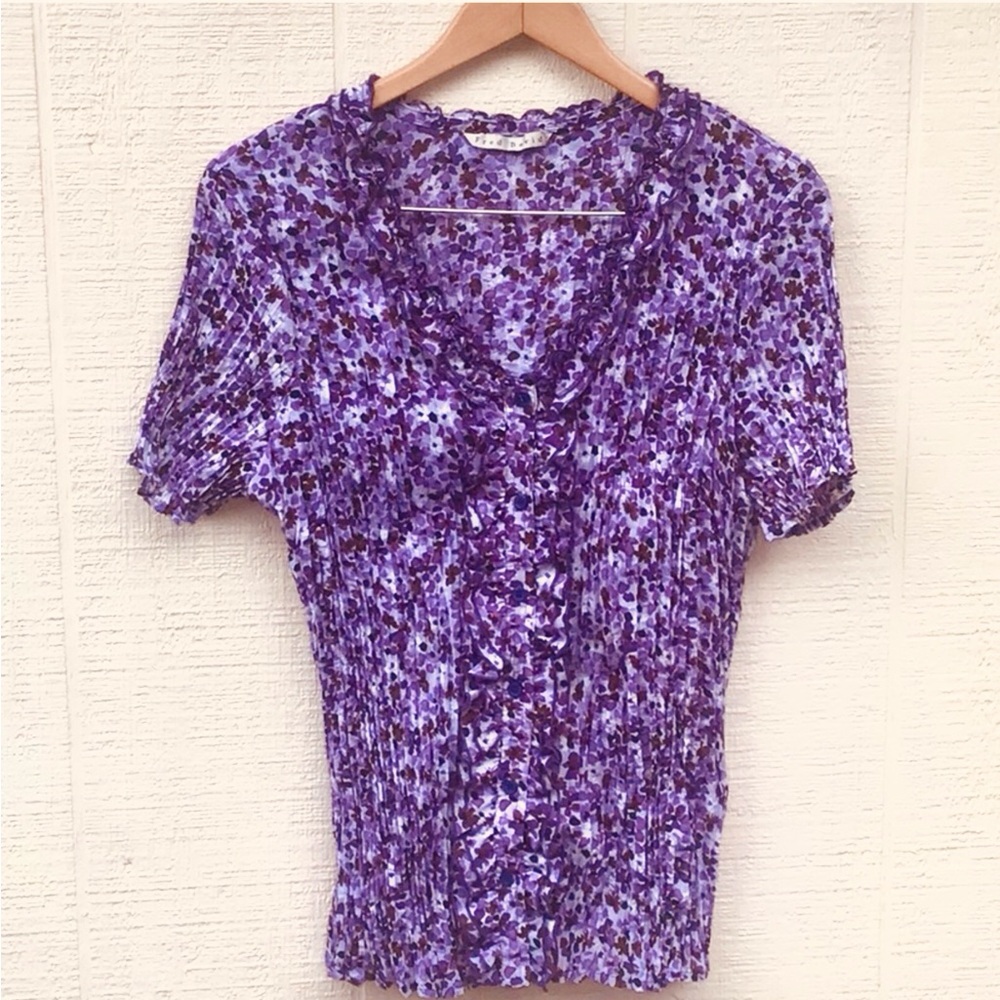 Vintage Y2K Purple Floral accordion pleated short sleeve ruffles Blouse